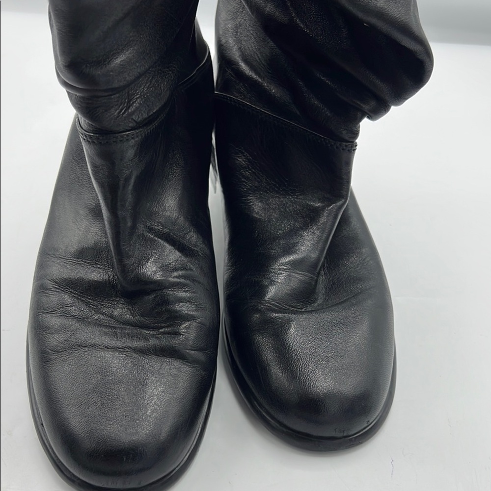 Stuart Weitzman Black Leather and Silver Studded Details - Picture 11 of 11